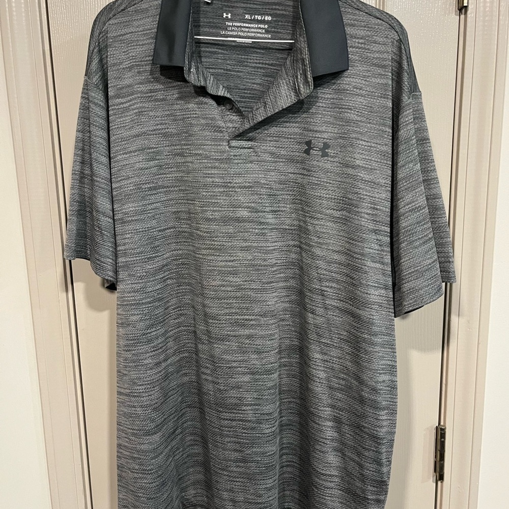 Under Armour Men’s Heathered Charcoal Polo with Black Collar